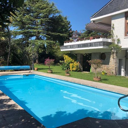 Chalet Al Lado De La Playa Con Piscina Privada, Jardin Y Barbacoa, Fronton, 6 Habitaciones 拉雷多 外观 照片
