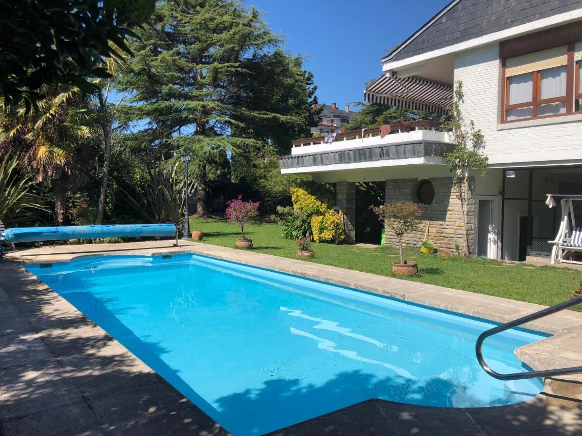 Chalet Al Lado De La Playa Con Piscina Privada, Jardin Y Barbacoa, Fronton, 6 Habitaciones 拉雷多 外观 照片