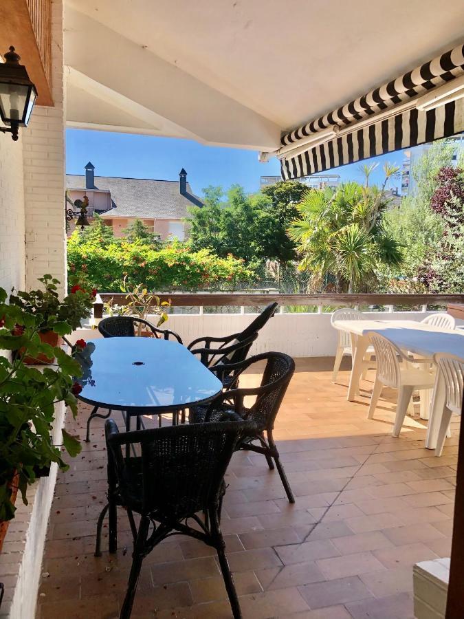 Chalet Al Lado De La Playa Con Piscina Privada, Jardin Y Barbacoa, Fronton, 6 Habitaciones 拉雷多 外观 照片