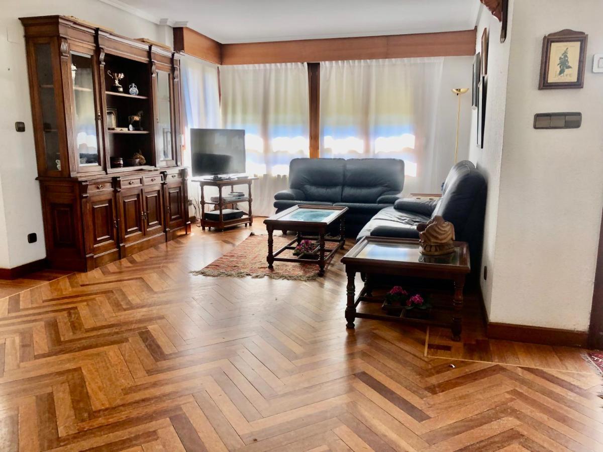 Chalet Al Lado De La Playa Con Piscina Privada, Jardin Y Barbacoa, Fronton, 6 Habitaciones 拉雷多 外观 照片