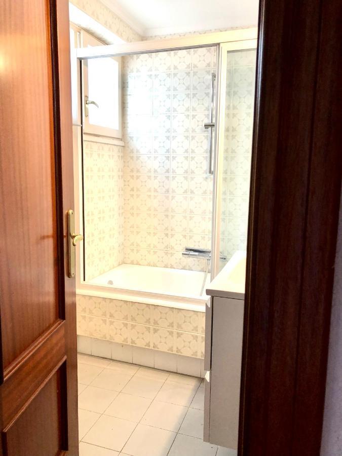 Chalet Al Lado De La Playa Con Piscina Privada, Jardin Y Barbacoa, Fronton, 6 Habitaciones 拉雷多 外观 照片