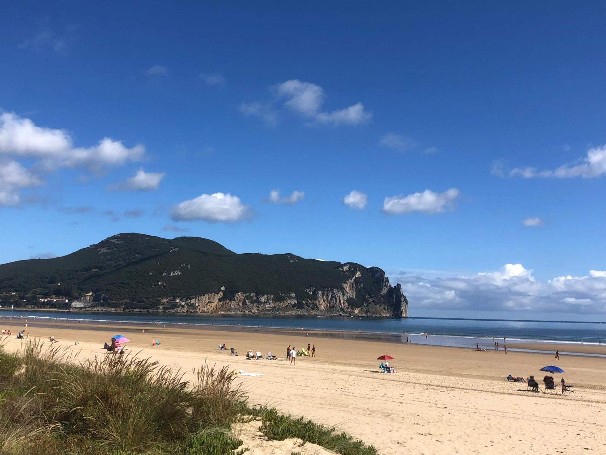 Chalet Al Lado De La Playa Con Piscina Privada, Jardin Y Barbacoa, Fronton, 6 Habitaciones 拉雷多 外观 照片